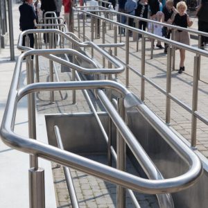 Нержавеющая Сталь: Хроники Вечности и Несгибаемой Мощи